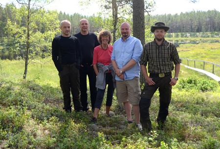 Mats Aronsson, Mikael Carlsson, Inger Åby, Per Söderlund och Christopher Söderlund med Yukonfloden som gemensam nämnare.